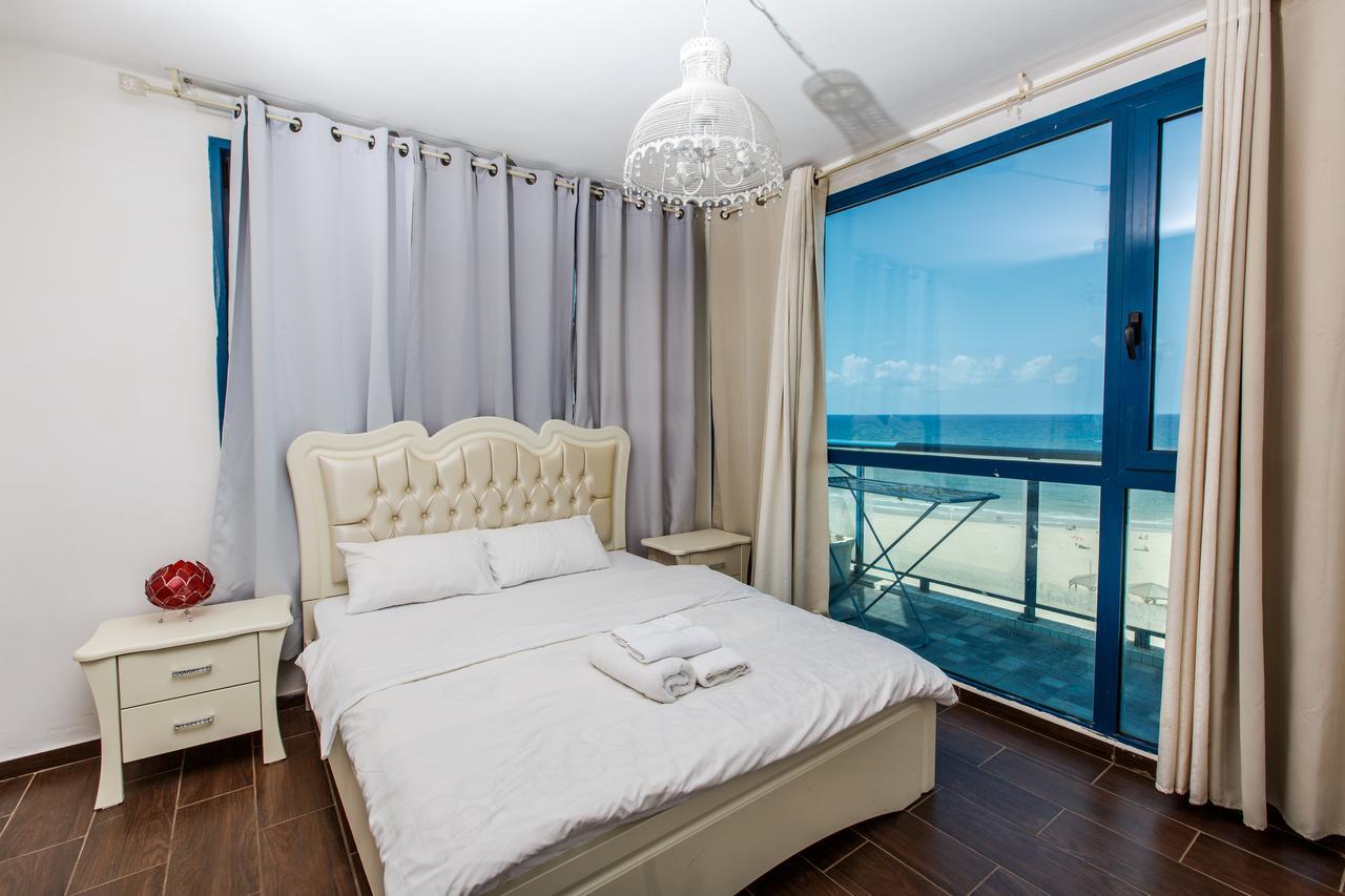 Ocean Front Apartments First Line To The Beach Tel Aviv Luaran gambar