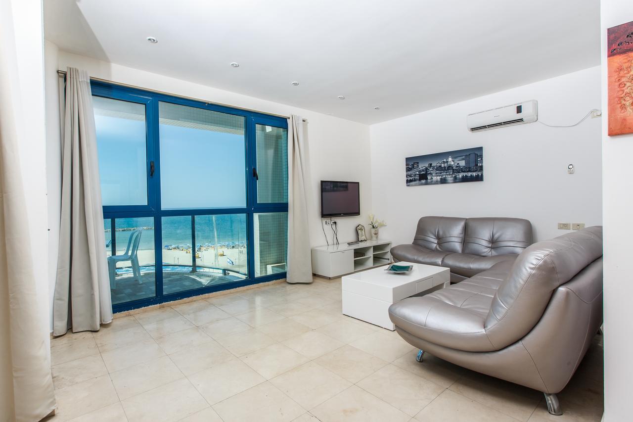 Ocean Front Apartments First Line To The Beach Tel Aviv Luaran gambar