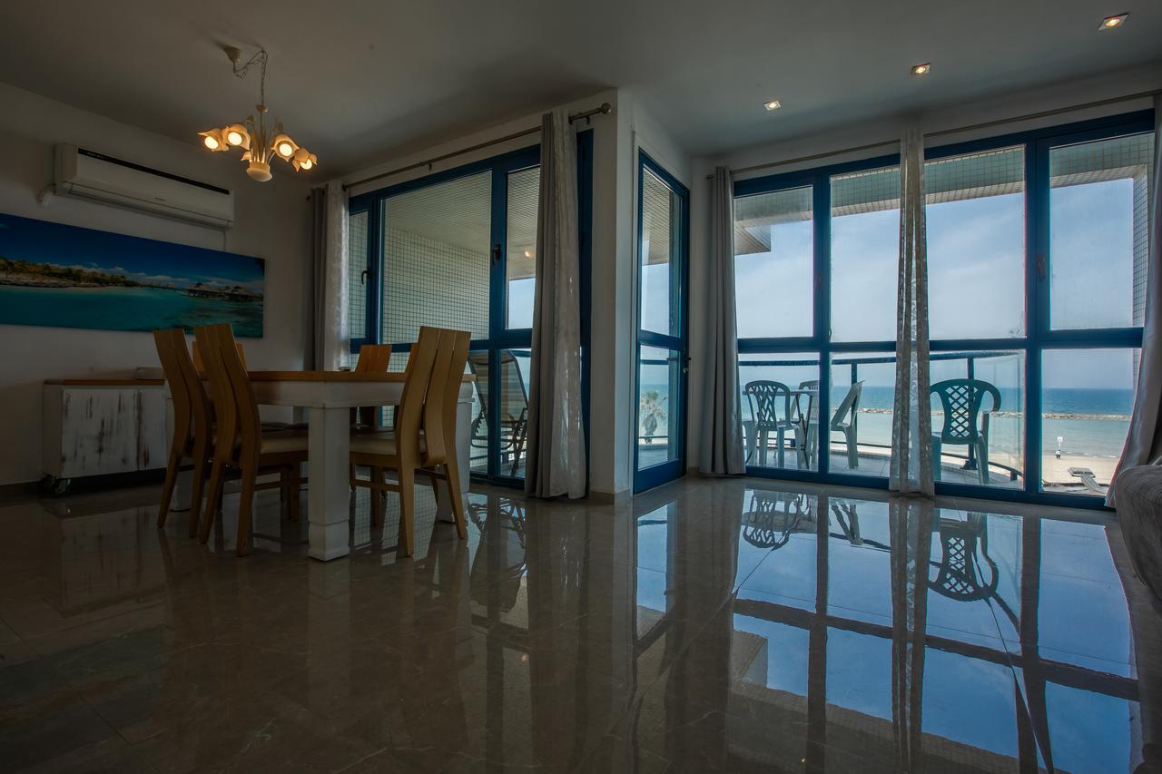 Ocean Front Apartments First Line To The Beach Tel Aviv Luaran gambar