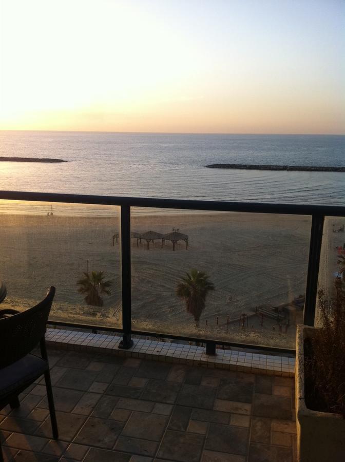 Ocean Front Apartments First Line To The Beach Tel Aviv Luaran gambar